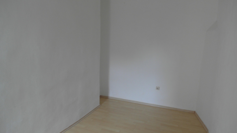 Wohnungklein_vorher_schlafzimmer